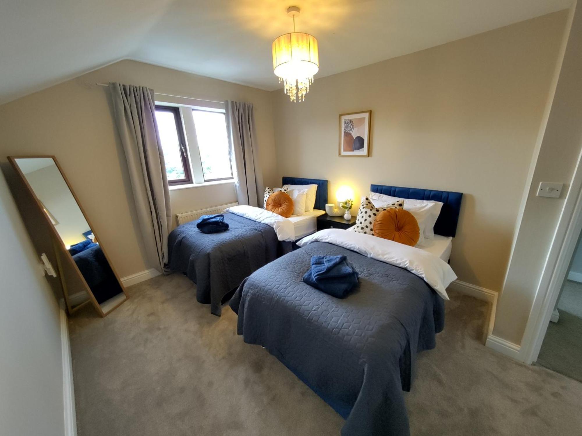 M1, M62, Free Parking, Wifi, 8 Beds, Separate Office Dewsbury Zewnętrze zdjęcie